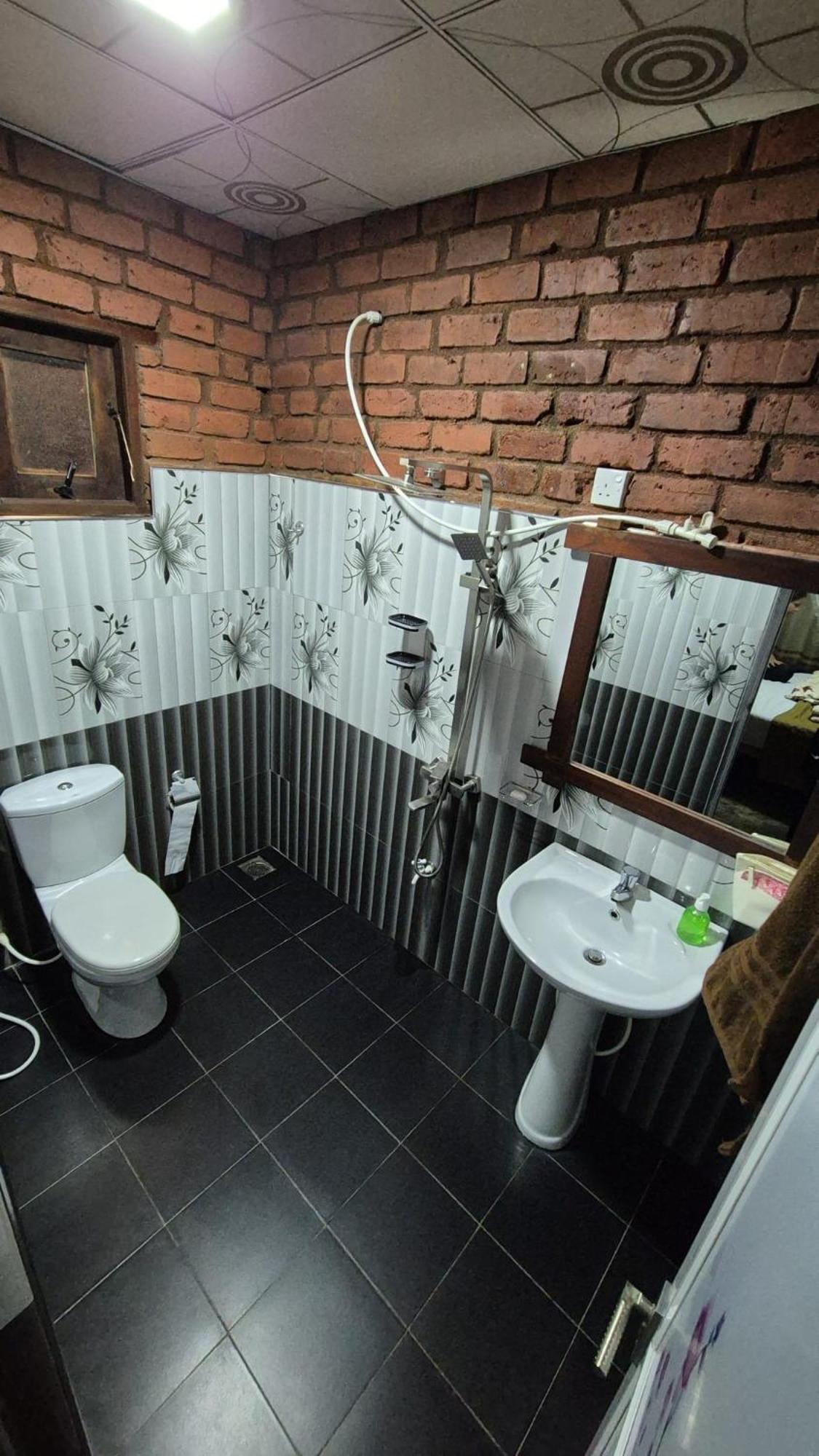 Apurvi Homestay Ella Phòng bức ảnh