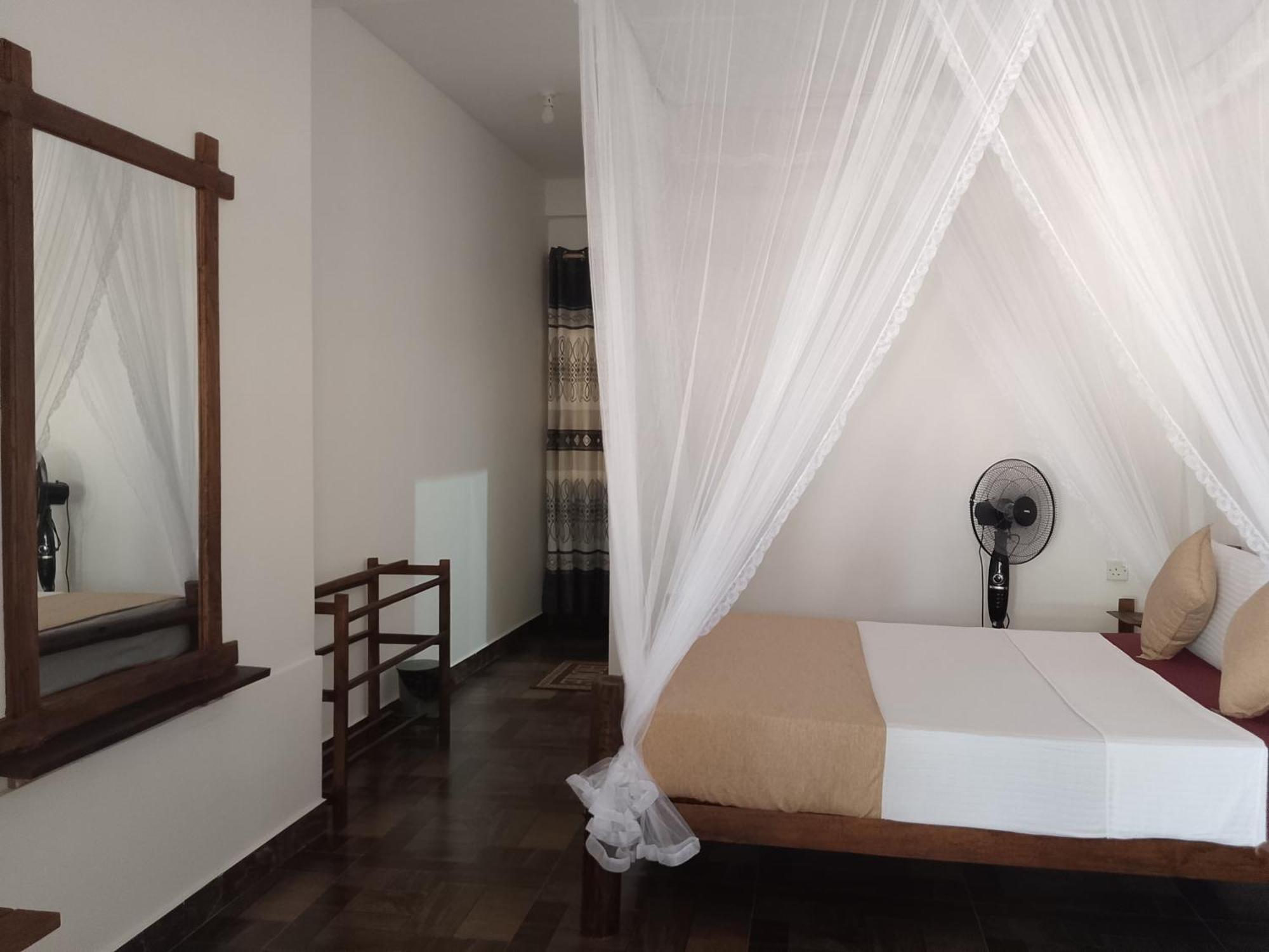 Apurvi Homestay Ella Ngoại thất bức ảnh